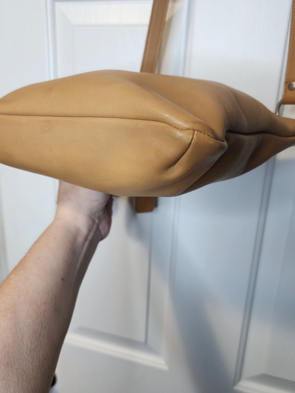 Coach Vintage Chelsea Slim Tan Leather Crossbody - Picture 7 of 11